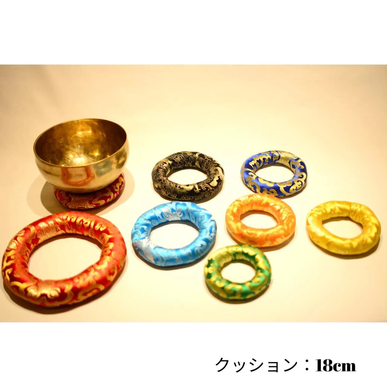シンギングボウルクッション 18cm